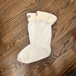 Hunter Half Cardigan Knitted Cuff Tall Boot Socks in ’White’ Size M